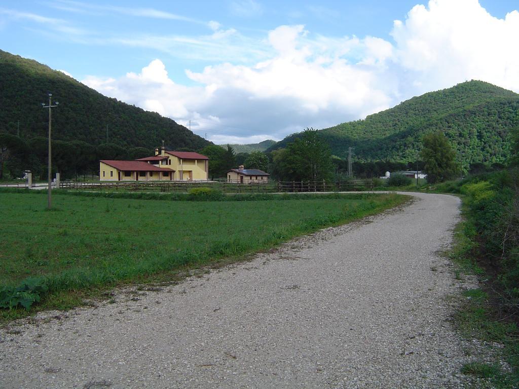 Willa L' Antico Casale Le Marmore Zewnętrze zdjęcie